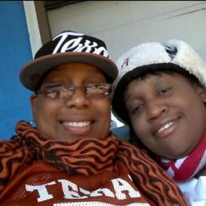 Meet your Posher, Yolanda